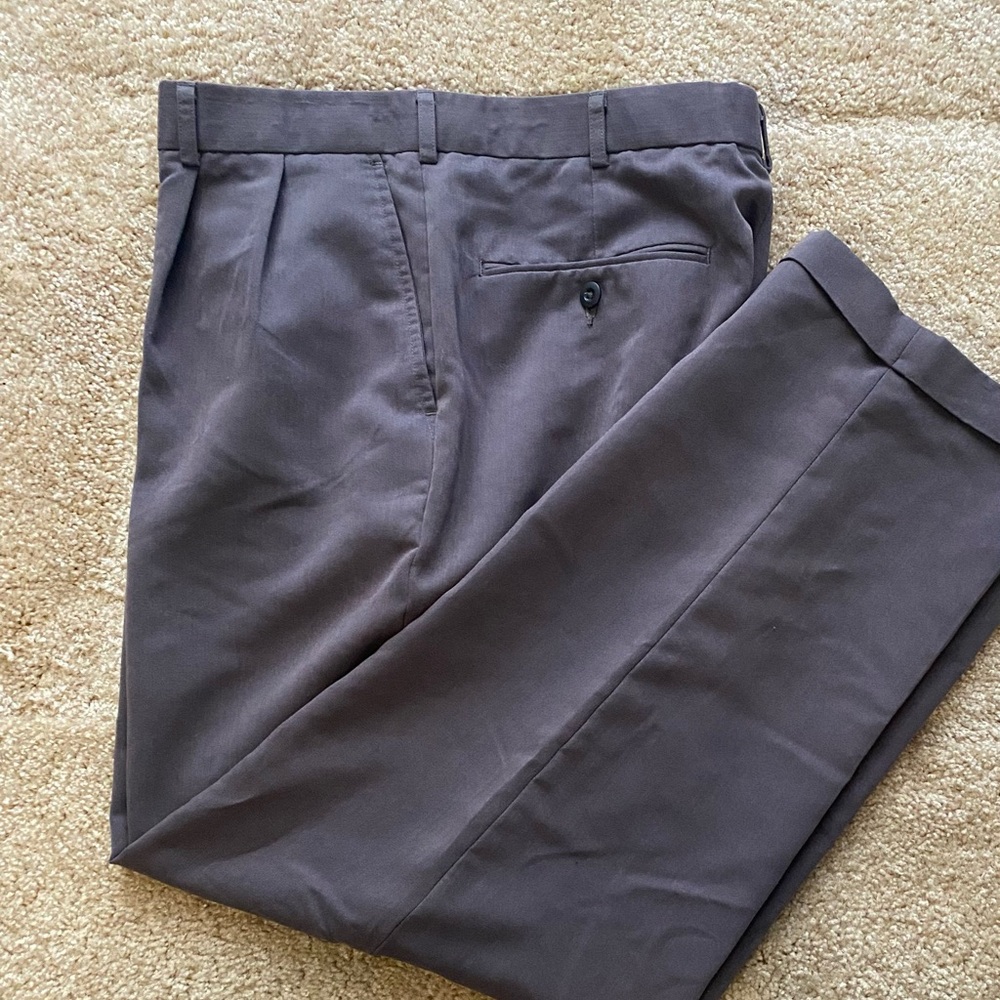 Men's Tailored Dress Pants in Charcoal Gray